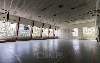 Office spaces with unique ambiance for rent