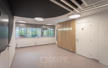 amersfoort station stationsplein centraal gelegen parkeergarage in de buurt nieuwbouw gerenoveerd kantoorkamers dagkantoren kantoorruimtes