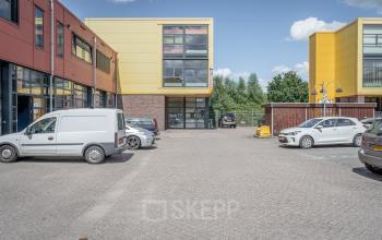 Amersfoort Issel siliciumweg industrieterrein goed bereikbaar gratis parkeren parkeerplaatsen kantoorruimte kantoorkamer dakterras flexibel