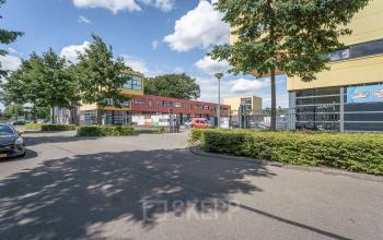 Amersfoort Issel siliciumweg industrieterrein goed bereikbaar gratis parkeren parkeerplaatsen kantoorruimte kantoorkamer dakterras flexibel