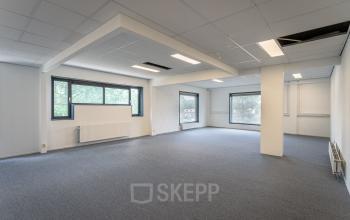 Amersfoort Issel siliciumweg industrieterrein goed bereikbaar gratis parkeren parkeerplaatsen kantoorruimte kantoorkamer dakterras flexibel