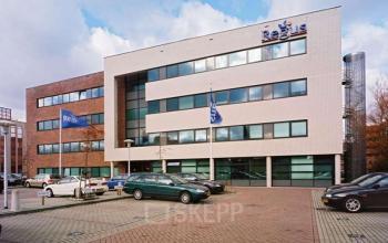 kantoorpand parkeerruimte amersfoort hardwareweg