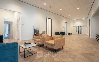 Net gerenoveerd kantoor Amsterdam kantoorkamers kantoorruimte kantoorgebouw goed bereikbaar gratis parkeren