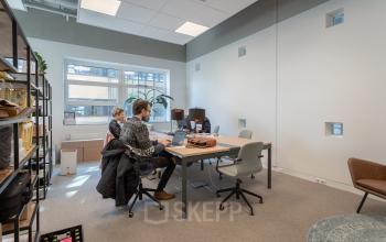 Net gerenoveerd kantoor Amsterdam kantoorkamers kantoorruimte kantoorgebouw goed bereikbaar gratis parkeren