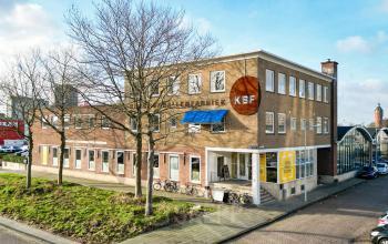 Kantoorruimte huren in Willem Fenengastraat 2, Amsterdam Amstel Business Park, Amsterdam, met fietsenrekken en entree.