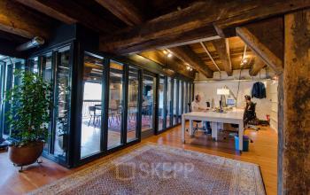 Workplaces for rent at 's Gravenhekje in Amsterdam