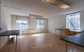 Light office spaces available in Amsterdam