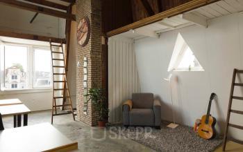 relax room office building amsterdam centre