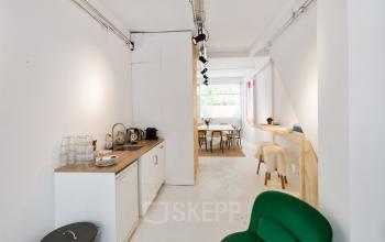 office space in amsterdam with small pantry
