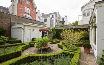 Prachtige binnentuin midden in Amsterdam