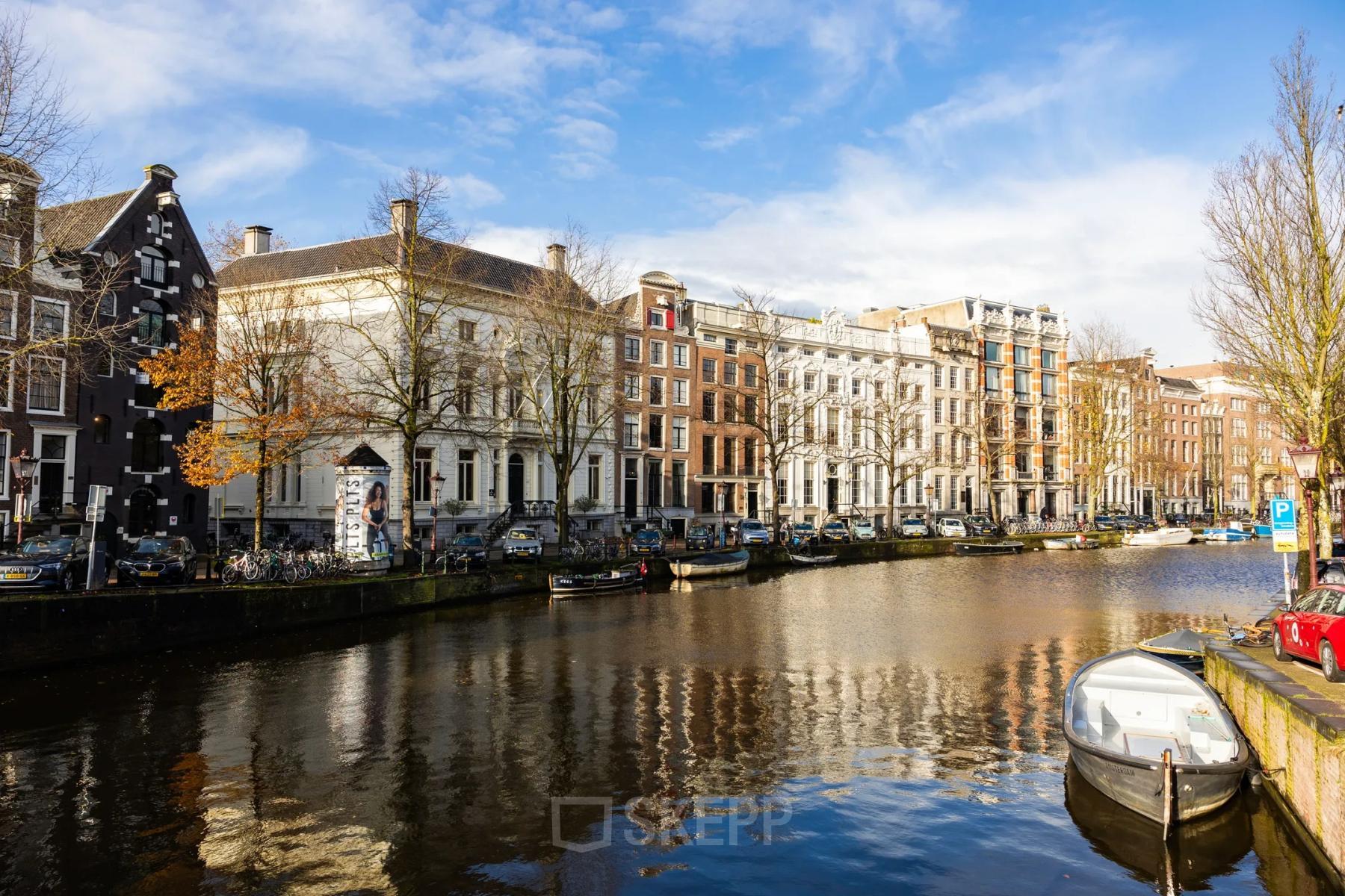 Historisch pand aan de Keizersgracht 452 in Amsterdam Grachtengordel, geschikt voor kantoorruimte huren.