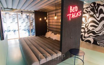 Bed voor meetings