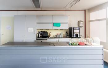 Luxe pantry in het kantoorgebouw