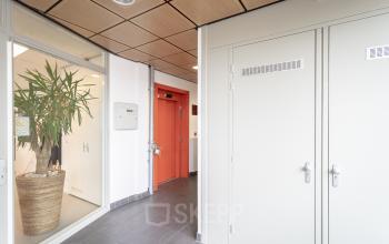 krijn taconiskade amsterdam ijburg zeeburg kantoorruimte kantoorkamers kantoorvleugel netjes bij de jachthaven