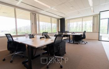 Ingerichte kantoorruimtes beschikbaar
