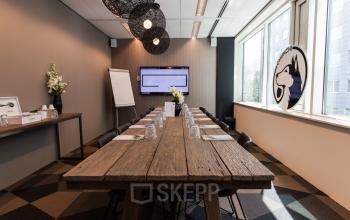 Modern conference rooms available
