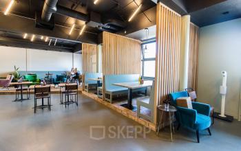 Multiple joint spaces in hip office building