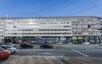 Ruim kantoorpand aan het Bos en Lommerplein 280 in Amsterdam West, geschikt voor kantoorruimte huren. Het moderne gebouw biedt uitgebreide mogelijkheden voor diverse zakelijke activiteiten.