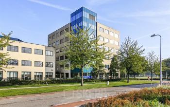Het kantoorgebouw aan de Zekeringstraat