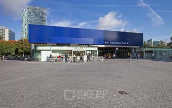 kantoorpand treinstation Amsterdamzuid SKEPP