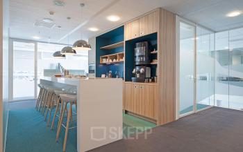 binnenzijde kantoorgebouw koffiecorner amsterdam parnassusweg