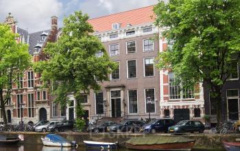 buitenzijde grachtenpand kantoor amsterdam keizersgracht