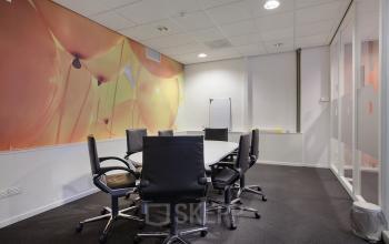 kantoorruimte Amsterdam Singel vergaderuimte meubilair interieur lampen
