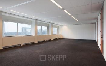 kantoorruimte op maat huren amsterdam kabelweg sloterdijk vloerbedekking raam uitzicht