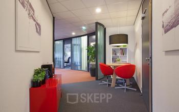 kantoorunit asterweg amsterdam skepp huren kantoorruimte meubilair lamp
