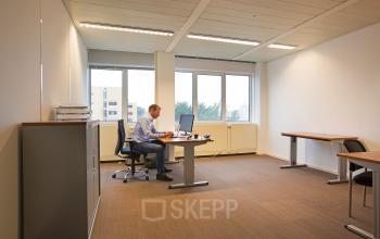 units huren in amsterdam zuidoost met postverwerking