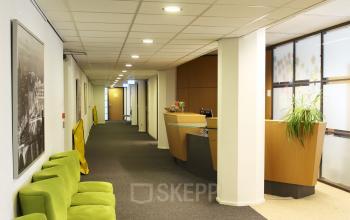 receptie lounge vloerbedekking kantoorgebouw amsterdam kabelweg