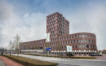 Modern kantoorpand gelegen aan de Wapenrustlaan 11-31 in Apeldoorn. Dit pand biedt ruime mogelijkheden voor het huren van kantoorruimte in een aantrekkelijke omgeving.