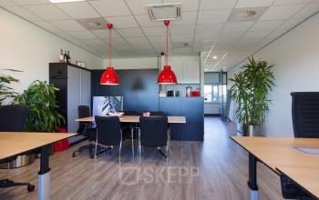 kantoorunits huren aan oude apeldoornseweg in apeldoorn met koffiecorner