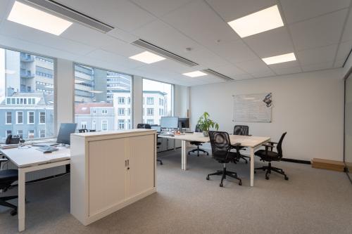 lichte kantoorruimtes meerdere groottes Arnhem jansbuitensingel
