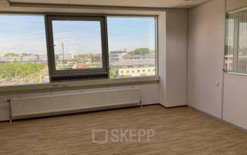 Kantoorruimte huren Kamerlingh onnesweg 10, Barendrecht (1)