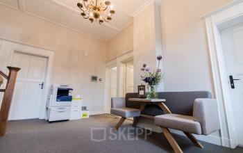 Kantoorpand aan de Prins Bernhardlaan in Bergen op Zoom