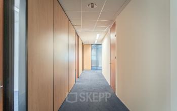 kantoorruimte kantoorkamer kantoorpand best de waal gratis parkeren eindhoven tilburg den bosch waalwijk ingericht zelf in te richten
