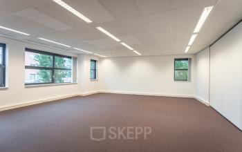 kantoorruimte kantoorkamer kantoorpand best de waal gratis parkeren eindhoven tilburg den bosch waalwijk ingericht zelf in te richten