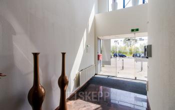 Light entrance with elevator