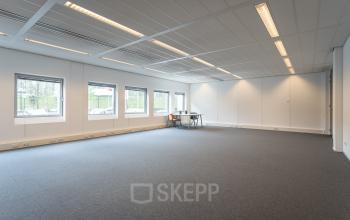 Grote kantoorruimte werkruimte kantoorkamer Breda