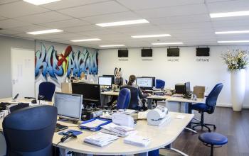 nog een grote ruimte graffiti groot bureau