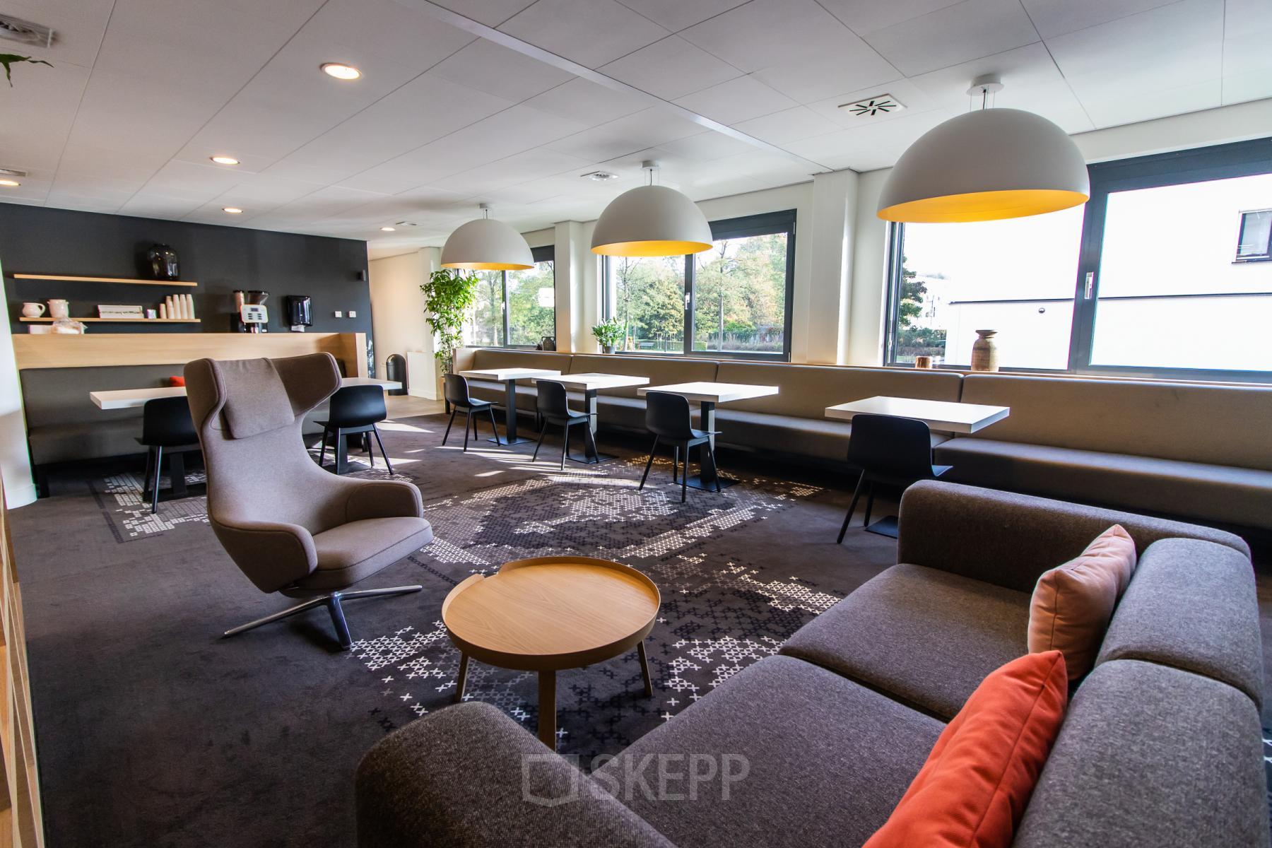Modern ingericht kantoorpand