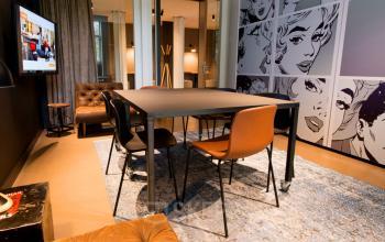 Office space for rent with nice wall painting