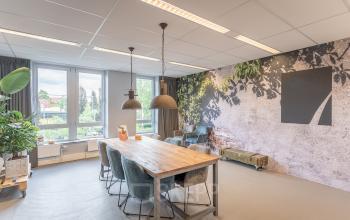 Demmersweg Hengelo kantoorruimte kantoorkamers kantoorpand kantine lunchroom keuken vergaderruimtes gratis parkeren goed bereikbaar vlak bij snelweg