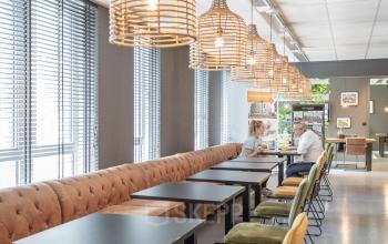 Demmersweg Hengelo kantoorruimte kantoorkamers kantoorpand kantine lunchroom keuken vergaderruimtes gratis parkeren goed bereikbaar vlak bij snelweg