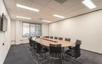 kantoorkamer kantoorruimte werkplek kantoorpand Hengelo industrieterrein goed bereikbaar gratis parkeren ingerichte kantoorruimte vergaderruimte receptie