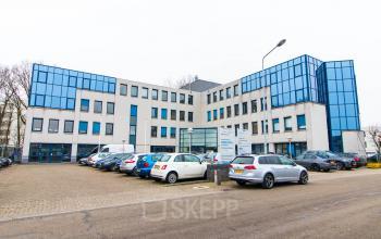 Buitenzijde kantoorpand Hilversum