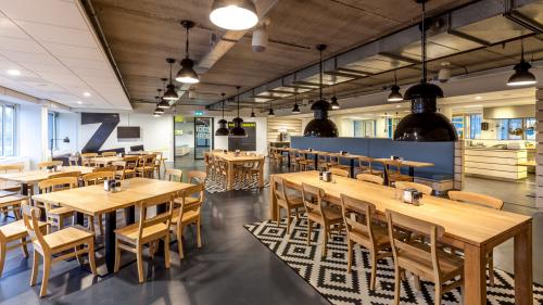 kantoorpand nieuwegein lunchruimte brasserie