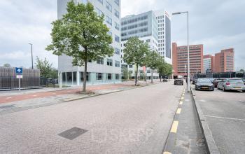 rotterdam kantoorruimte kantoorgebouw werkplek flexplek co-workingspace dakterras kantine vergaderzalen receptie dagkantoren
