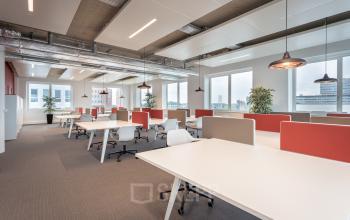 rotterdam kantoorruimte kantoorgebouw werkplek flexplek co-workingspace dakterras kantine vergaderzalen receptie dagkantoren